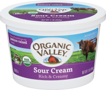 Organic 4% Sour Cream product image.